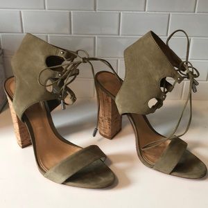 SCHUTZ OPEN TOED THICK HEEL SIZE 8.5